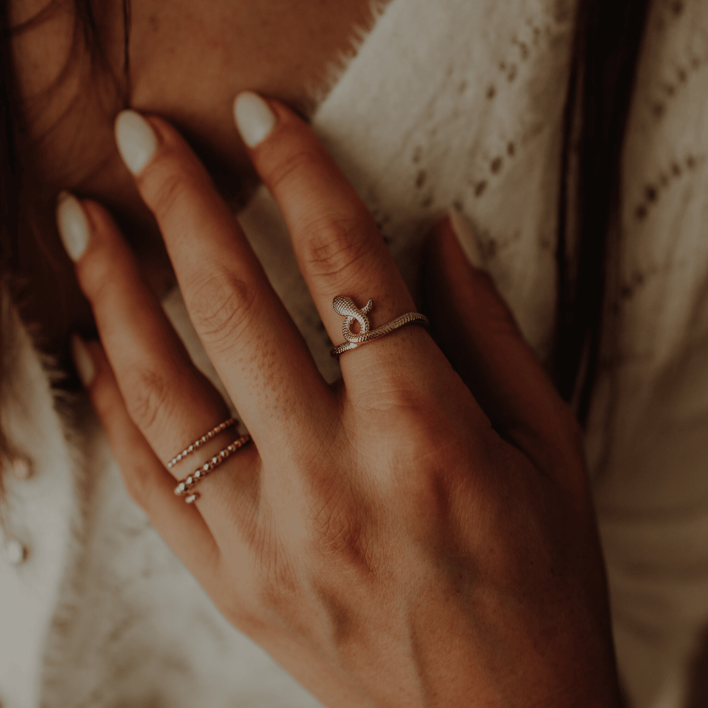 Comment connaître sa taille de bague ? Le guide pratique Kubestore