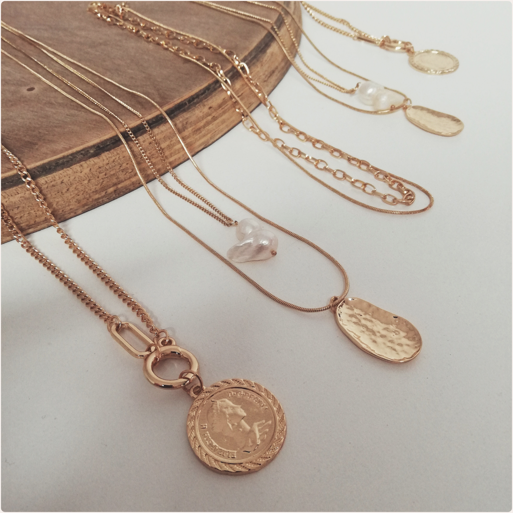 Laiton doré 3 microns : pourquoi c'est un gage de qualité et de durabilité ? - KUBE STORE