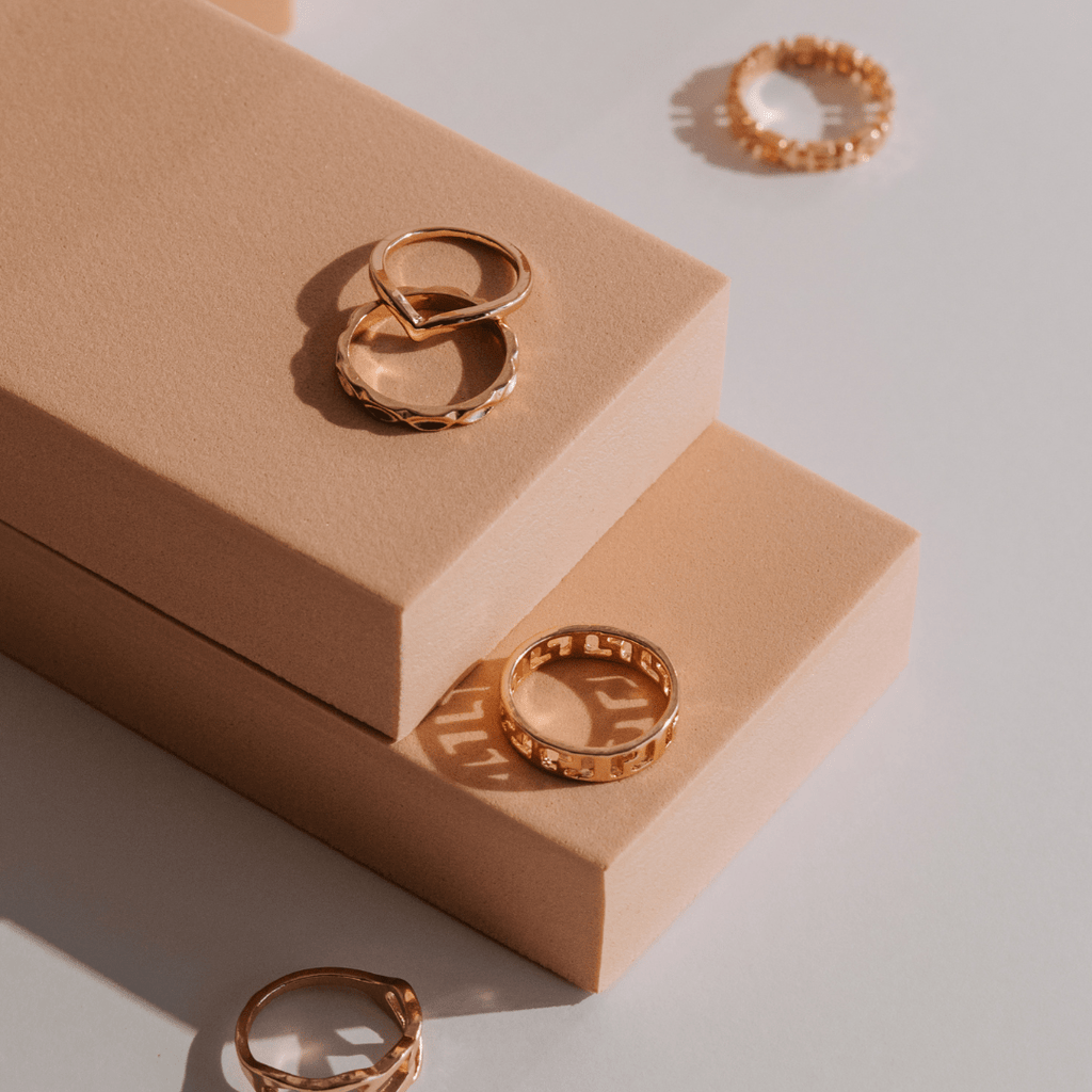 Le mystère du noircissement du plaqué or enfin expliqué. - KUBE STORE