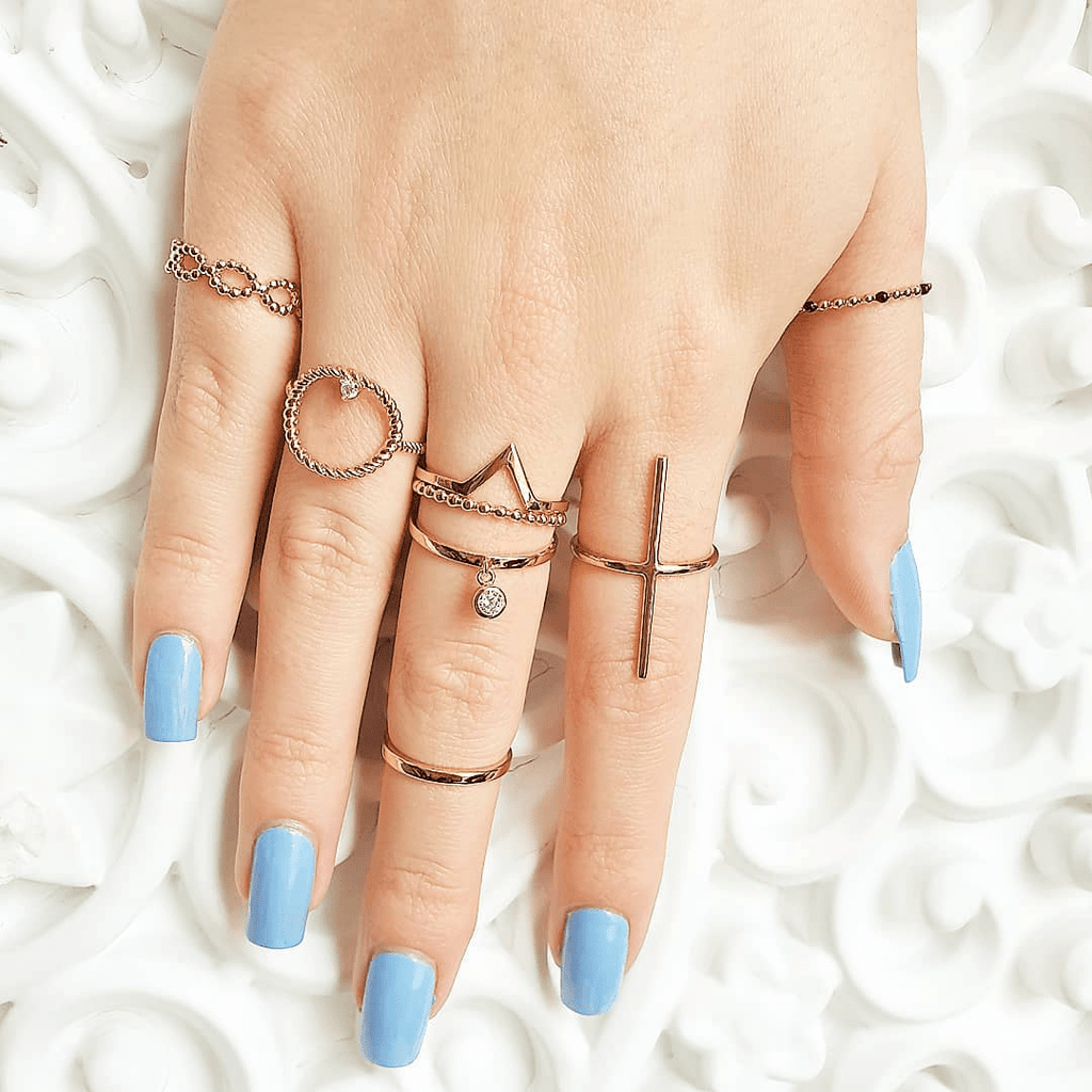 Quelle est la signification des bagues sur les doigts ? - KUBE STORE